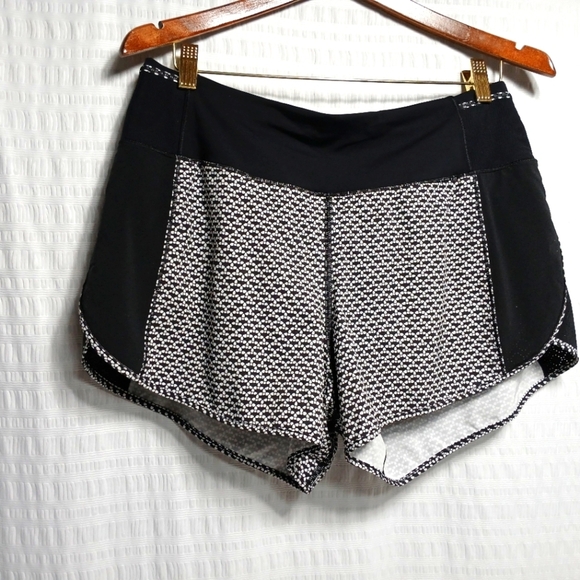 Lululemon Athletic Work Out Shorts. Ladies Size 10 - Picture 1 of 6